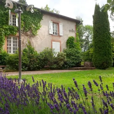 Bed & Breakfast Lumineuse Avec Espaces Communs Et Court De Tennis A - Fr-1-589-713